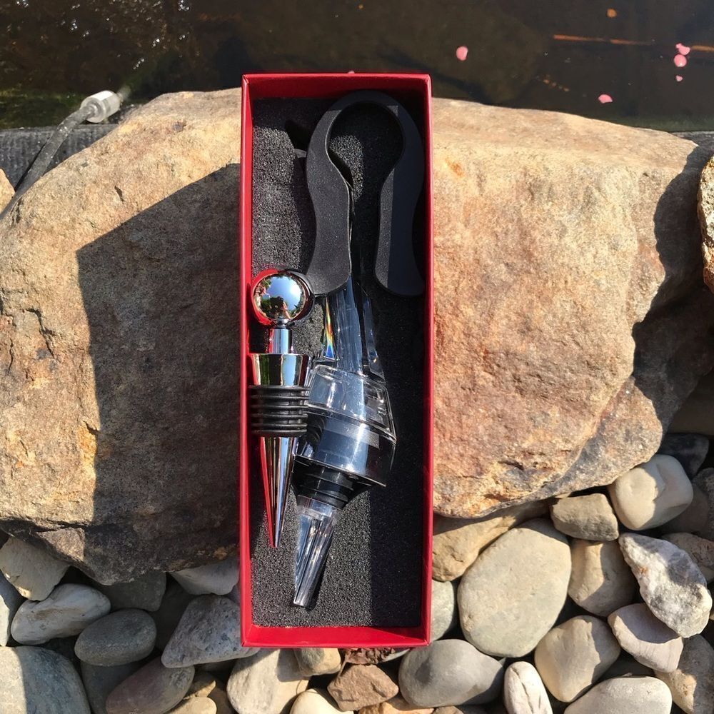 Wine Aerating Pourer - Picture 5 of 5